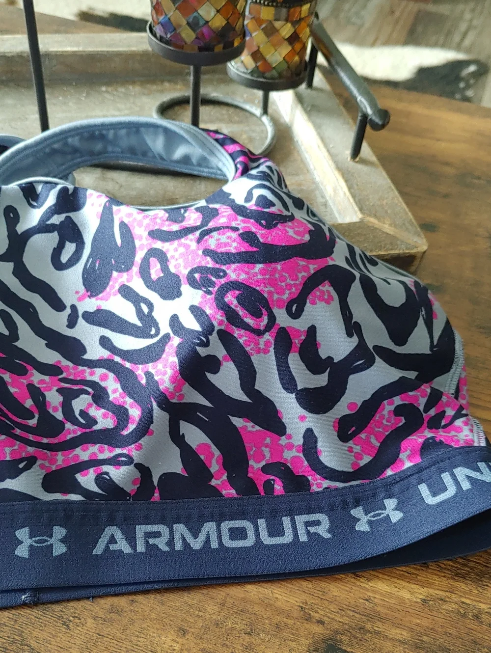 Like New Under Armour 3X Purple/pink Criss Cross Padded Wirefree Sports bra
